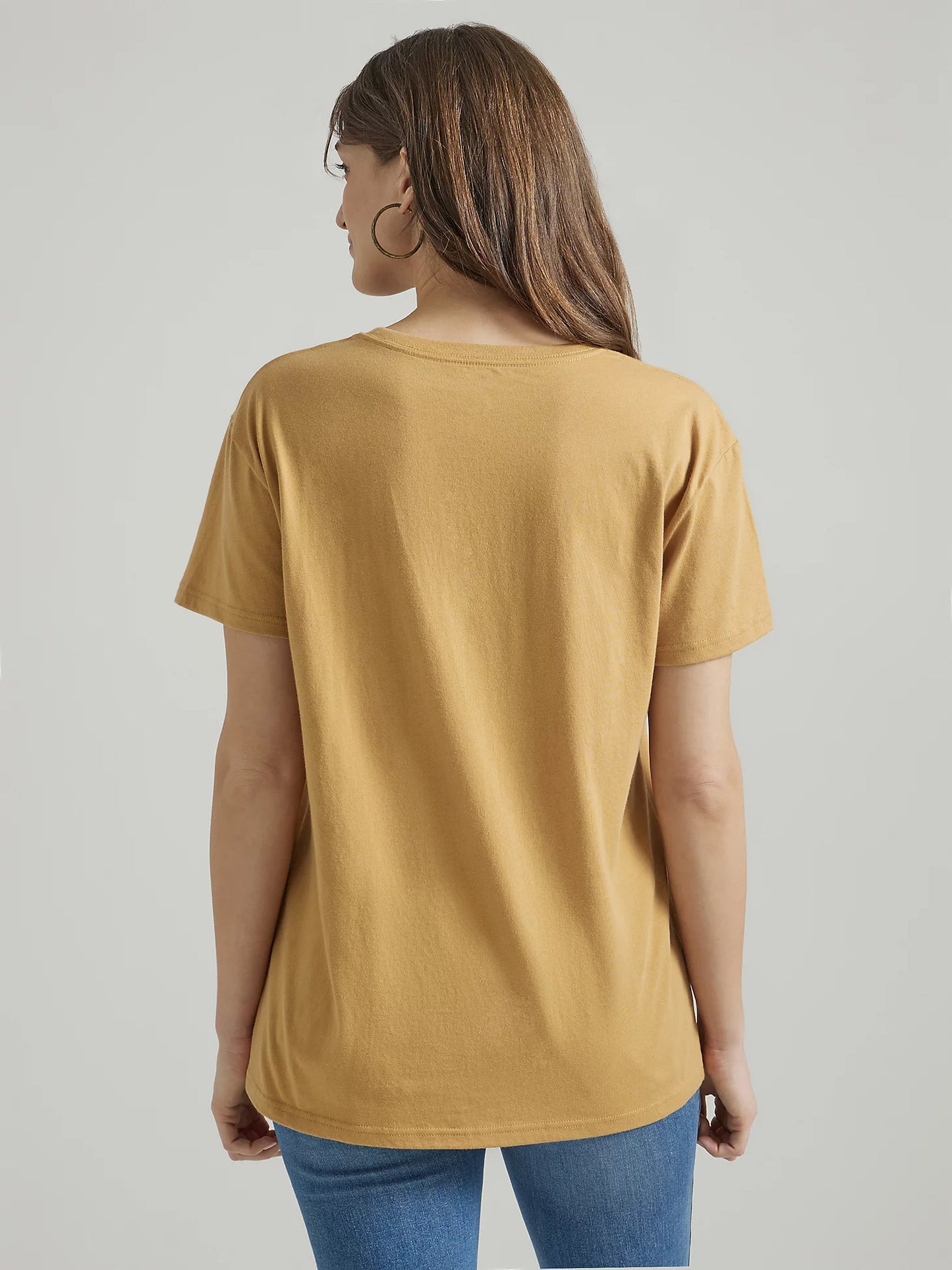 Women's Wrangler Western Graphic Boyfriend Tee in Pale Gold