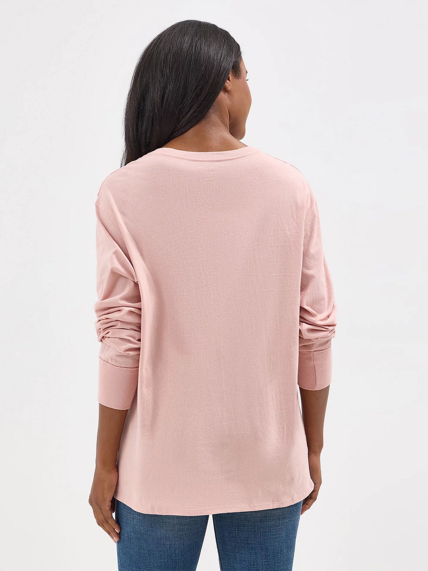 Women's Wrangler Graphic Long Sleeve Relaxed Tee in Misty Rose